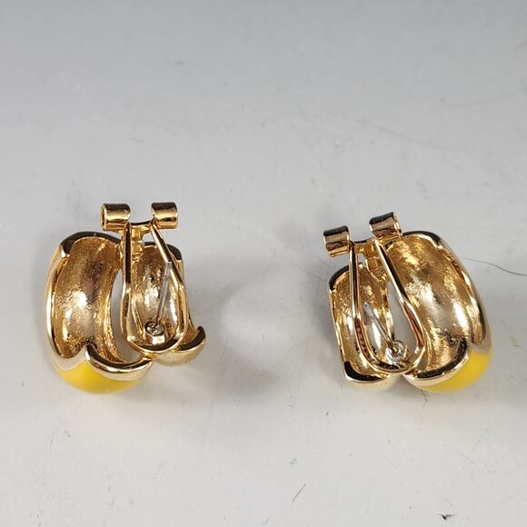 Yellow Enamel Gold Post Style Earrings Pierced Ears Round Hoop 1980s Deco VTG - Picture 5 of 9